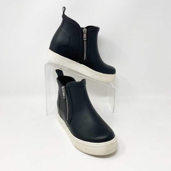 Steve Madden Womens Black Rubber Pull On Snow Boots, Zipper Accent Size 6 - Picture 2 of 11